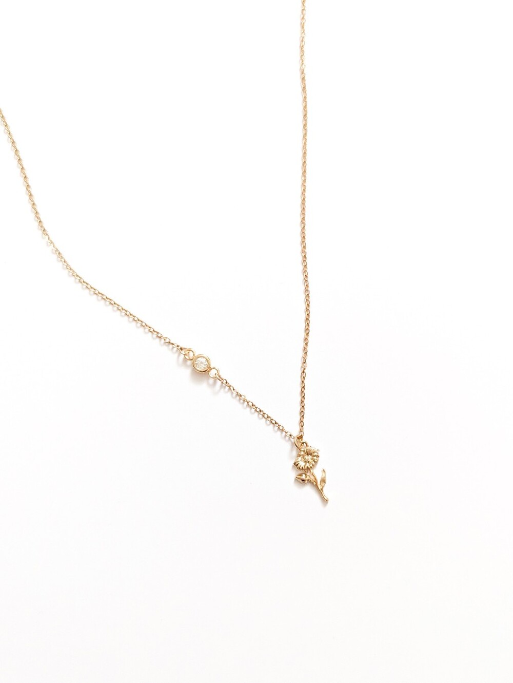 Birth Flower April Daisy Gold-plated Necklace